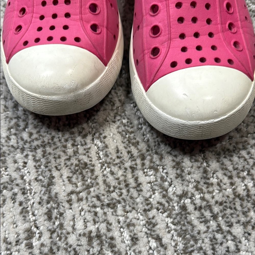 Native Kids Shoes - Pink and White - Picture 2 of 6